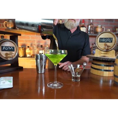 Singlez Bar Apple Martini Cocktail Mix bartender