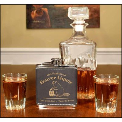 'Old Fashioned Beaver Liquor' Leather Flask (FSK_B175)