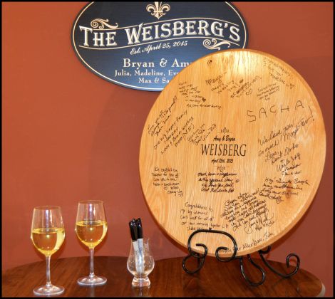 Wedding Signature Barrel  w/ Iron Stand (B505)